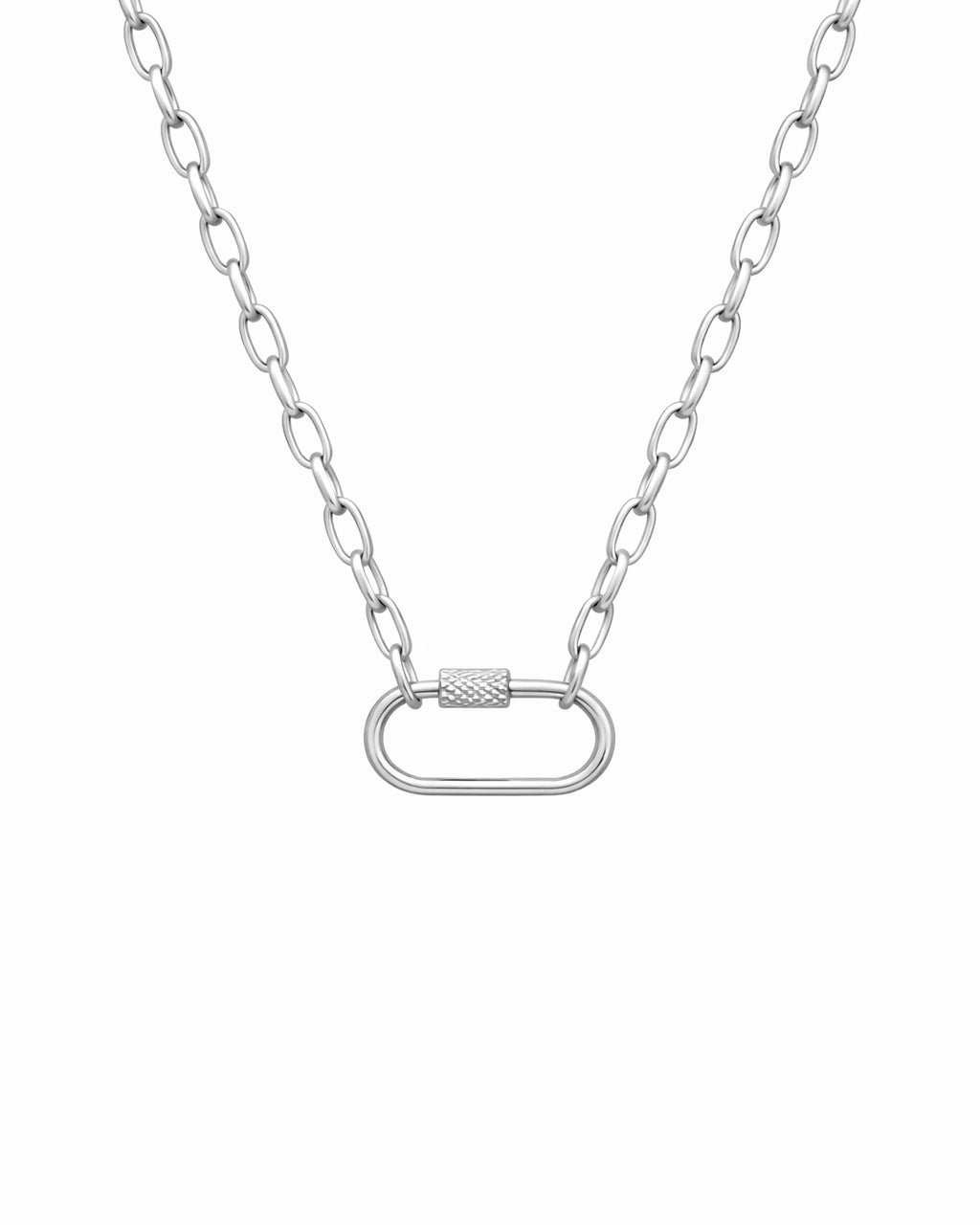 Model Off Duty Necklace