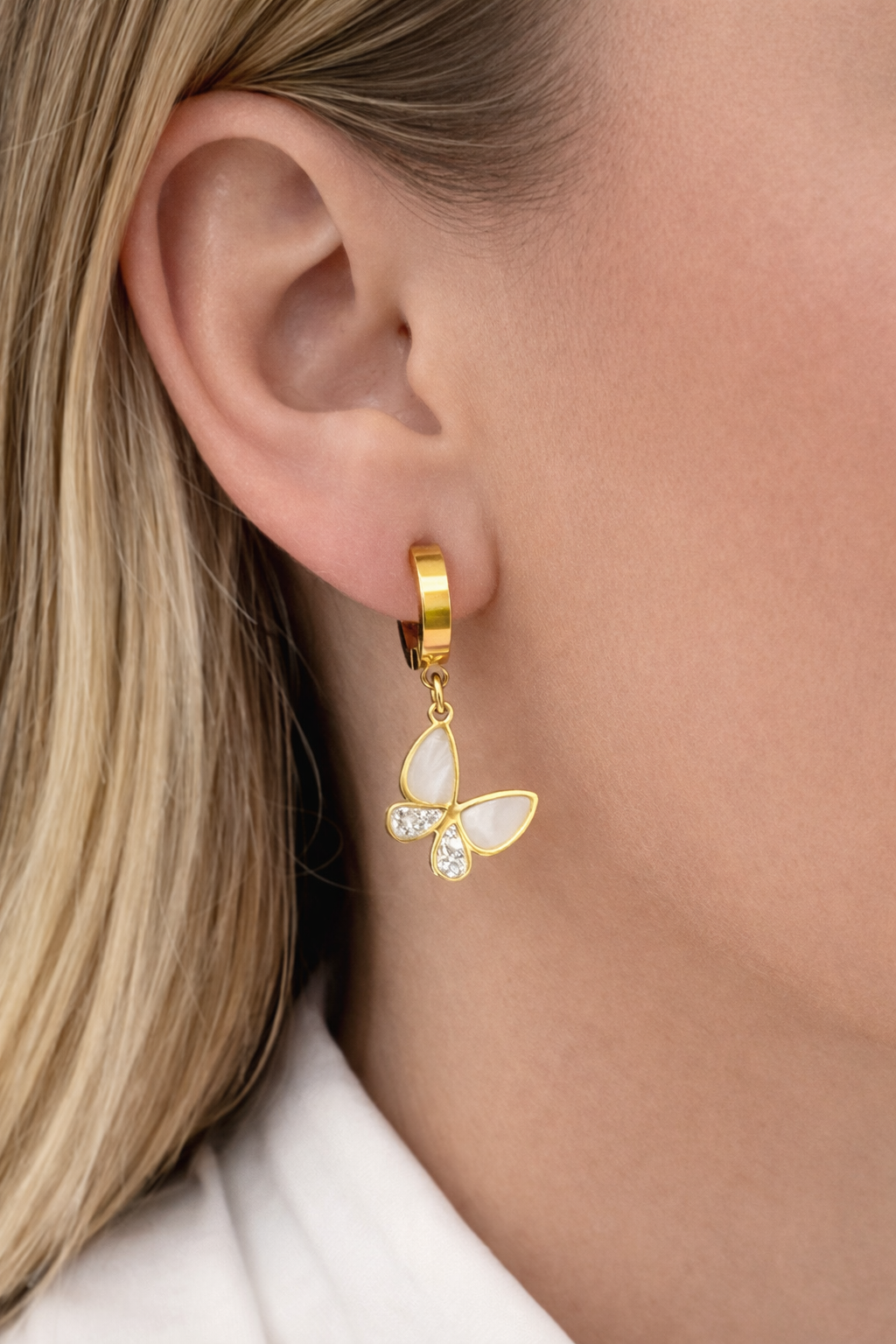 Luna Huggie Earrings
