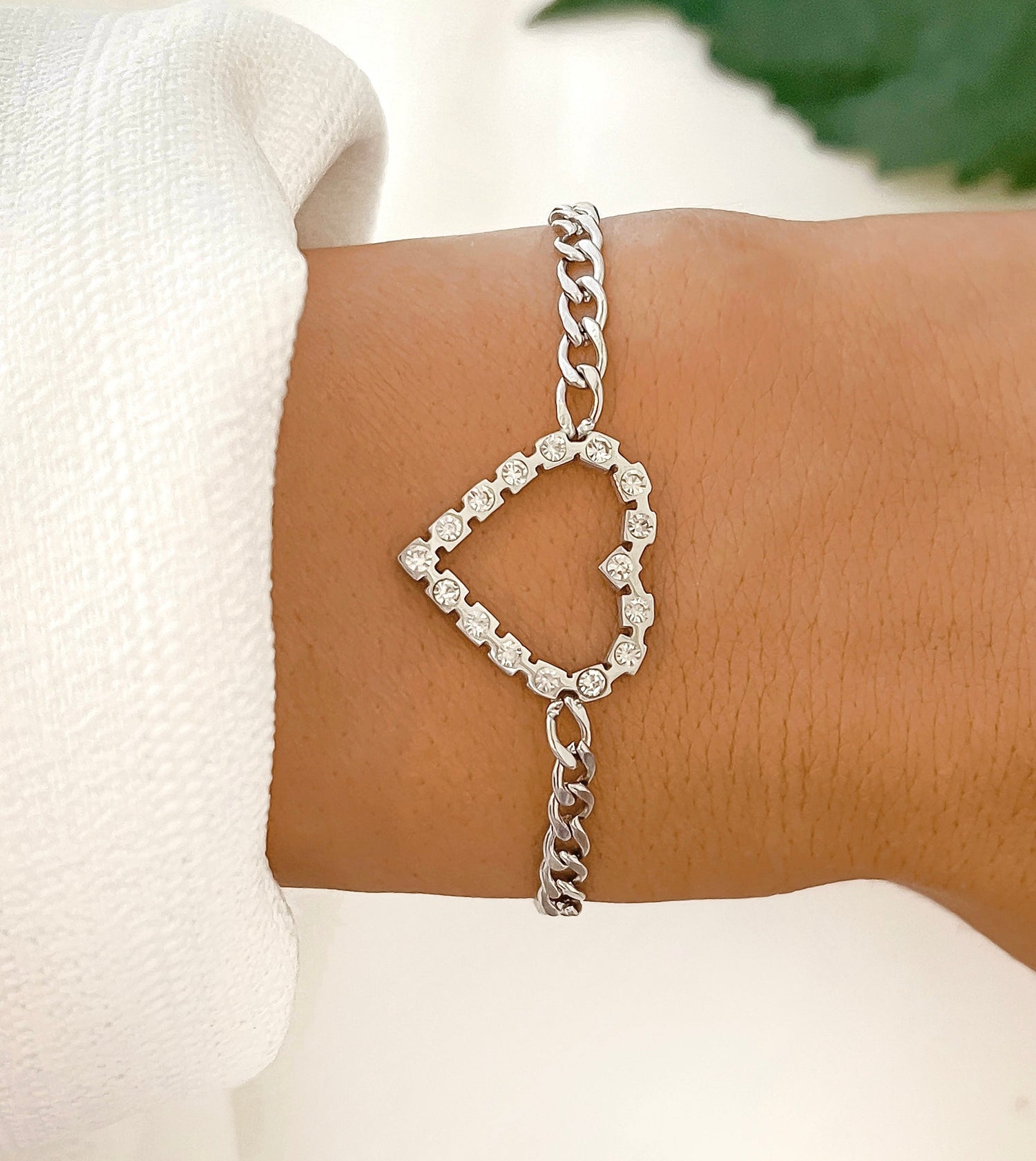 Aasta Heart Bracelet | Bracelet | Heart Bracelet | Chain Bracelet | Dimond Bracelet