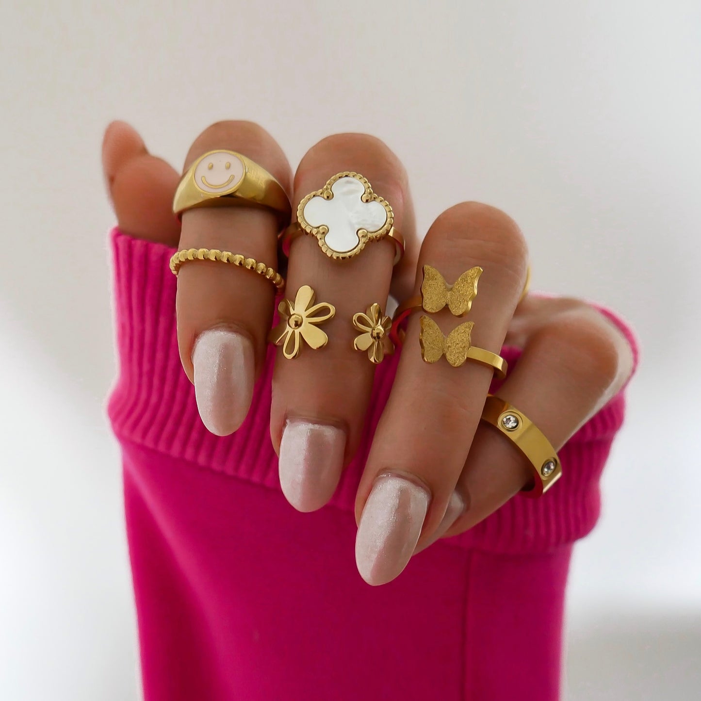 Mother of Pearl Flower Ring