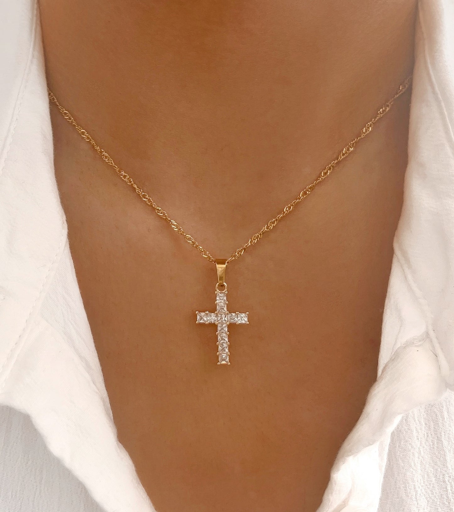 Sparkling Cross Pendant Necklace