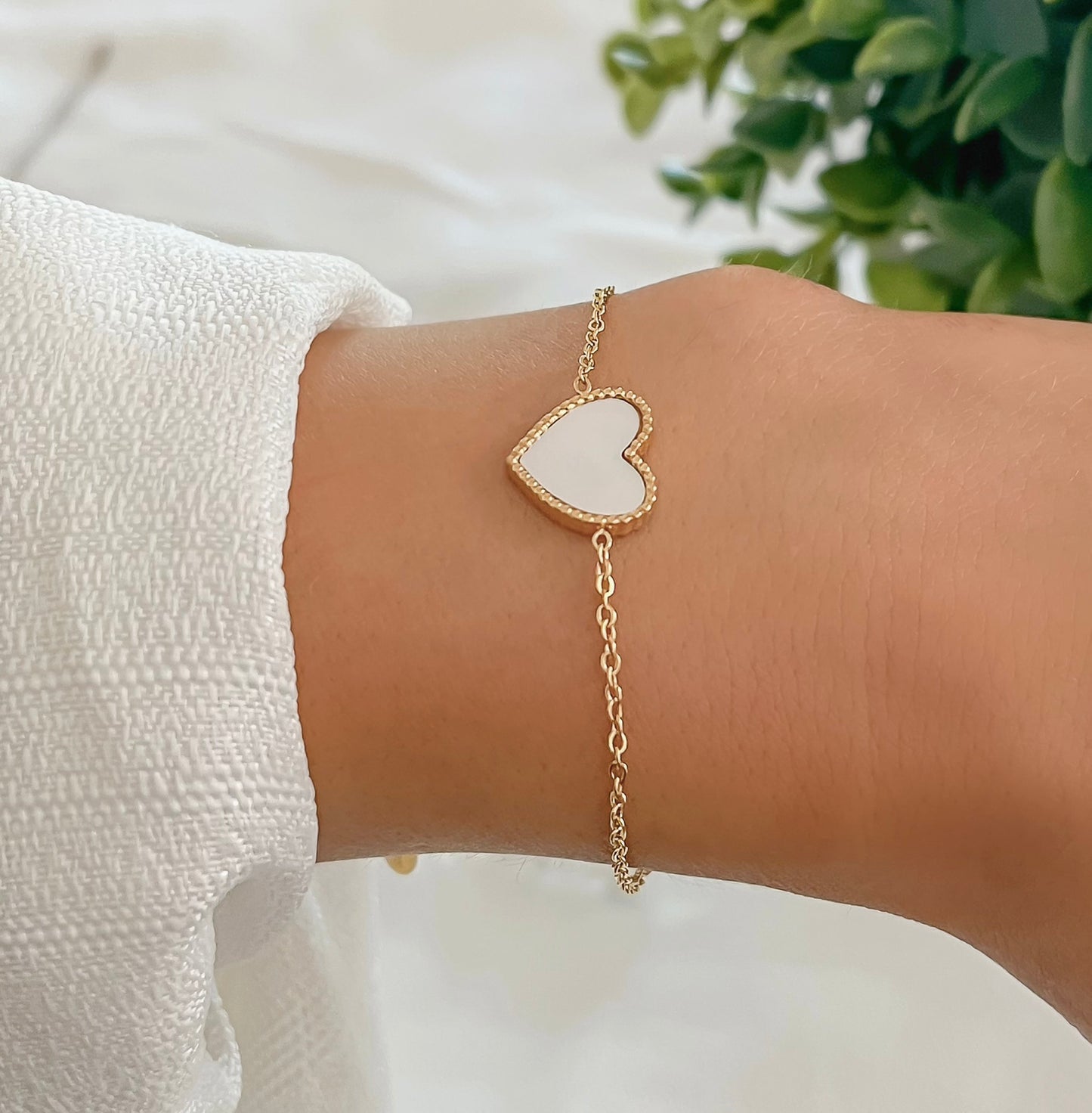 Lovette Bracelet | Gold Chain Bracelet | Heart Bracelet